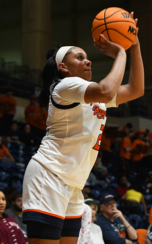 Ereauna Hardaway. South Florida beat UTSA 69-63 in American Conference women's basketball on Saturday, Feb. 14, 2026. - Photo by Joe Alexander
