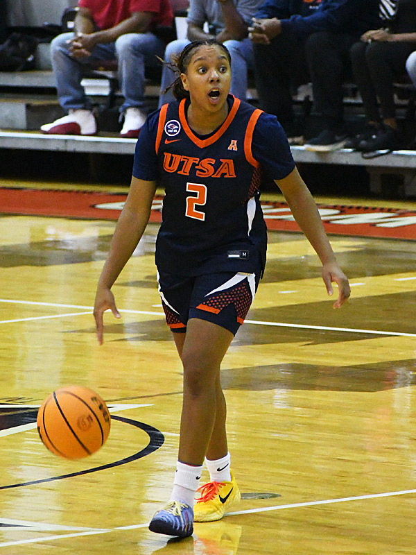 Ereauna Hardaway. UTSA women's basketball beat Incarnate Word 74-57 on Wednesday, Nov. 19, 2025, at UIW. - Photo by Joe Alexander