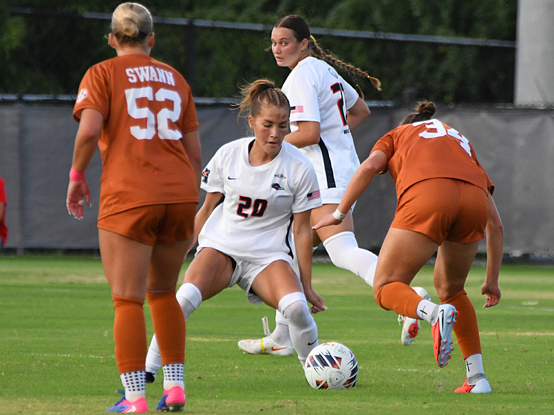 Sabrina Taber. SA women's soccer exhibition against Texas on Wednesday, Aug. 5, 2026, at UTSA Park West. - photo by Joe Alexander