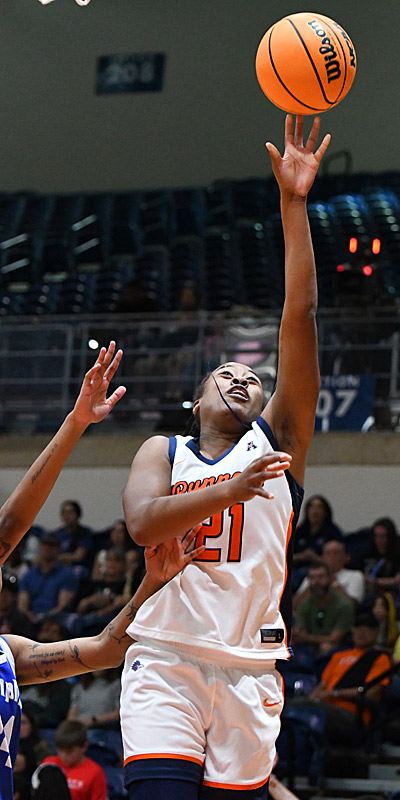Cheyenne Rowe. UTSA beat Memphis 67-55 in American Conference women's basketball on Sunday, March 1, 2026, at the Convocation Center. - Photo by Joe Alexander