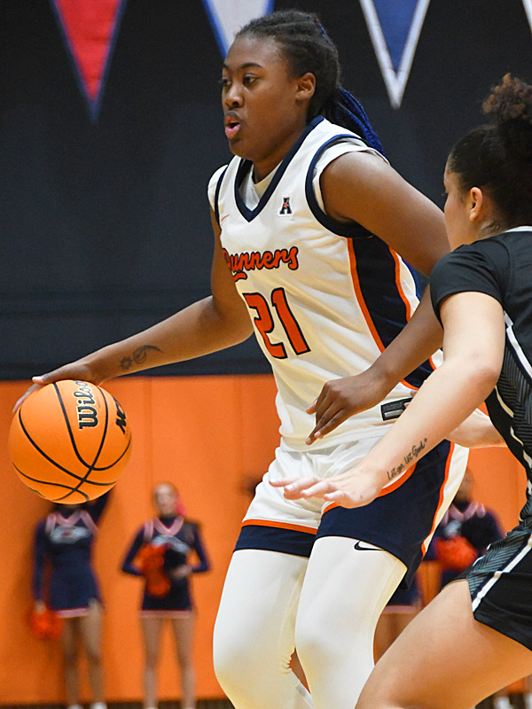 Cheyenne Rowe. Rice beat UTSA 65-55 in American Conference women's basketball on Saturday, Jan. 31, 2026, at the Convocation Center. - Photo by Joe Alexander