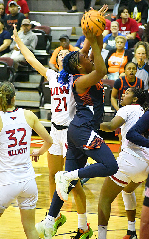 Cheyenne Rowe. UTSA women's basketball beat Incarnate Word 74-57 on Wednesday, Nov. 19, 2025, at UIW. - Photo by Joe Alexander