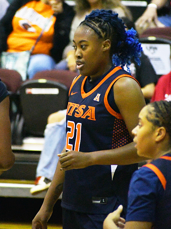 Cheyenne Rowe. UTSA women's basketball beat Incarnate Word 74-57 on Wednesday, Nov. 19, 2025, at UIW. - Photo by Joe Alexander
