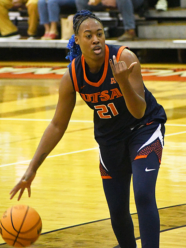 Cheyenne Rowe. UTSA women's basketball beat Incarnate Word 74-57 on Wednesday, Nov. 19, 2025, at UIW. - Photo by Joe Alexander