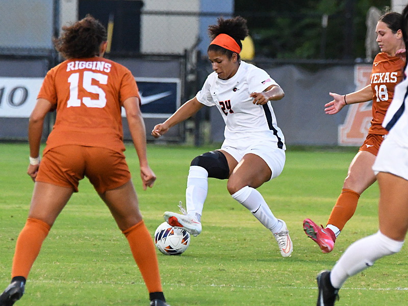 Aaliyaiah Durden. UTSA women's soccer exhibition against Texas on Wednesday, Aug. 5, 2026, at UTSA Park West. - photo by Joe Alexander