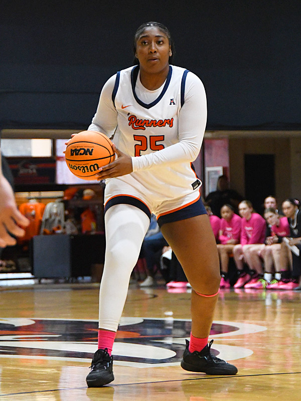 Idara Udo. Rice beat UTSA 65-55 in American Conference women's basketball on Saturday, Jan. 31, 2026, at the Convocation Center. - Photo by Joe Alexander
