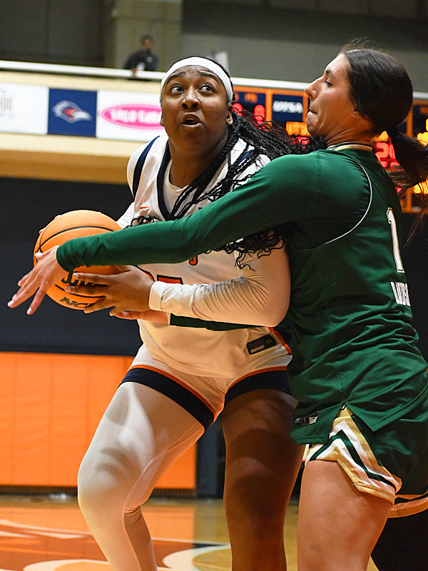 Idara Udo. South Florida beat UTSA 69-63 in American Conference women's basketball on Saturday, Feb. 14, 2026. - Photo by Joe Alexander