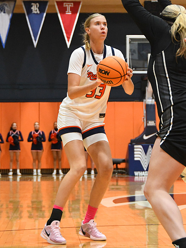 Emilia Dannebauer. Rice beat UTSA 65-55 in American Conference women's basketball on Saturday, Jan. 31, 2026, at the Convocation Center. - Photo by Joe Alexander