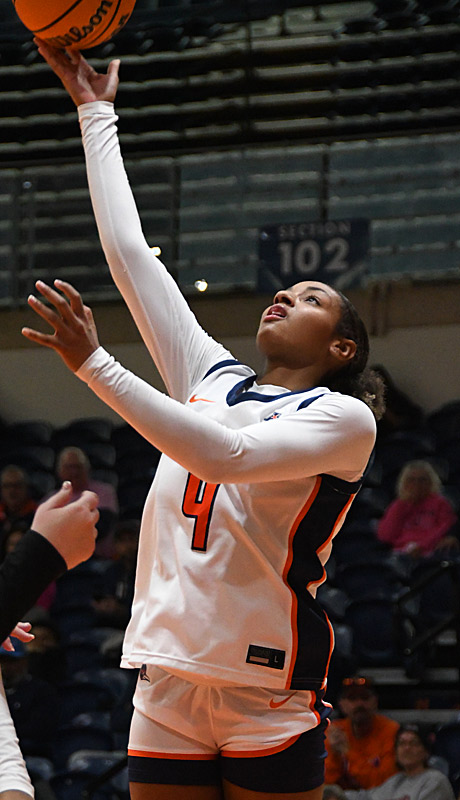 Damara Allen. Rice beat UTSA 65-55 in American Conference women's basketball on Saturday, Jan. 31, 2026, at the Convocation Center. - Photo by Joe Alexander
