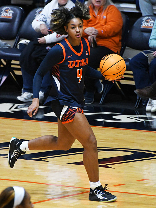 Damara Allen. East Carolina beat UTSA 65-58 in American Conference women's basketball on Tuesday, Jan. 20, 2026, at the Convocation Center. - Photo by Joe Alexander