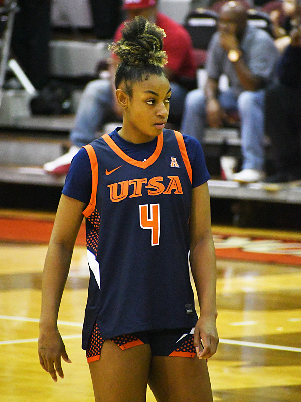 Damara Allen. UTSA women's basketball beat Incarnate Word 74-57 on Wednesday, Nov. 19, 2025, at UIW. - Photo by Joe Alexander