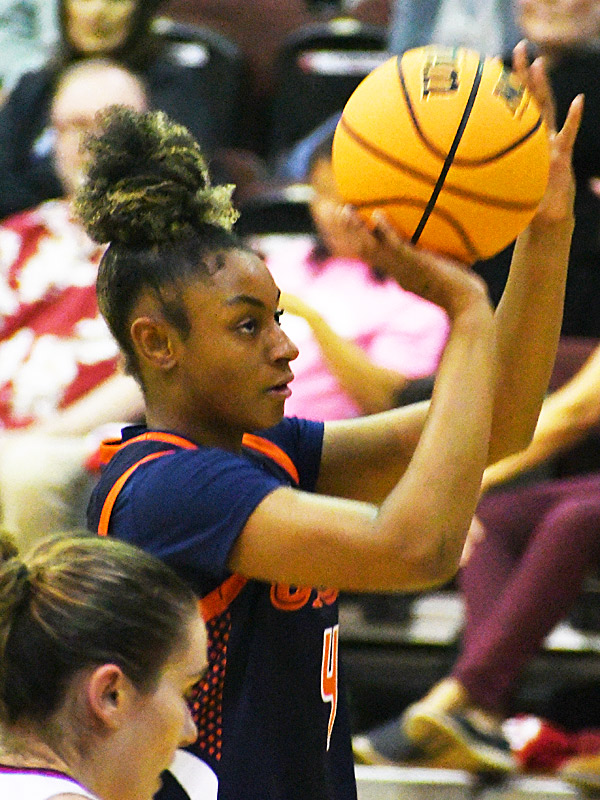 Damara Allen. UTSA women's basketball beat Incarnate Word 74-57 on Wednesday, Nov. 19, 2025, at UIW. - Photo by Joe Alexander