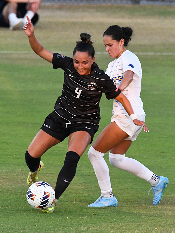 Leah Varela. UTSA women's soccer beat St. Mary's 4-1 on Sunday, Aug. 23, 2026, at Park West. - photo by Joe Alexander