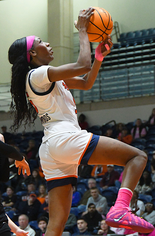 Mia Hammonds. Rice beat UTSA 65-55 in American Conference women's basketball on Saturday, Jan. 31, 2026, at the Convocation Center. - Photo by Joe Alexander