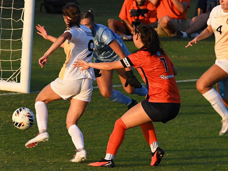 Ava Jackson (7) scored UTSA's first goal in Thursday's 2-0 women's soccer victory over Colorado College at Park West. - photo by Joe Alexander