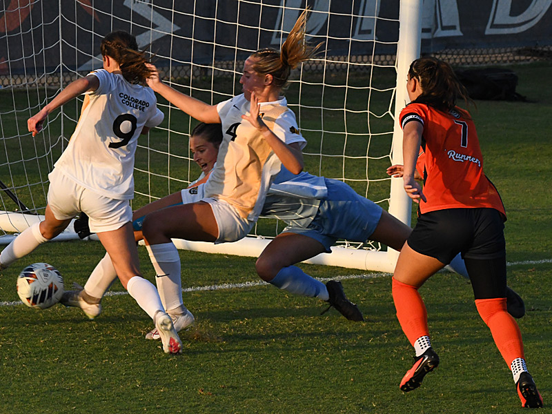 Ava Jackson (7) scored UTSA's first goal in Thursday's 2-0 women's soccer victory over Colorado College at Park West. - photo by Joe Alexander