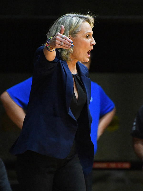 Karen Aston. East Carolina beat UTSA 65-58 in American Conference women's basketball on Tuesday, Jan. 20, 2026, at the Convocation Center. - Photo by Joe Alexander