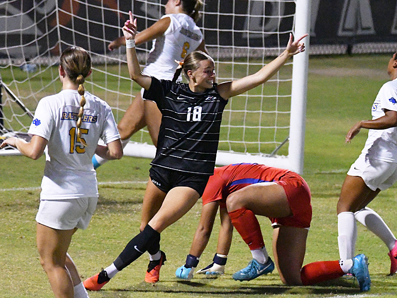 Lilli Denhardt, a freshman from Idaho, scored UTSA's second goal in Sunday's 4-1 women's soccer victory over St. Mary's at Park West. - photo by Joe Alexander