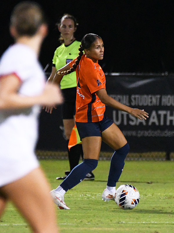 Jazira Gonzalez. UTSA beat Incarnate Word 3-1 in women's soccer on Thursday, Sept. 10, 2026, at Park West. - photo by Joe Alexander