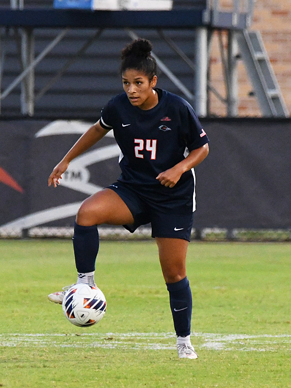 Aaliyaiah Durden. UTSA women's soccer lost to Santa Clara 1-0 on Thursday, Sept. 17, 2026, at Park West. - photo by Joe Alexander