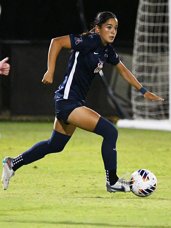Amelia Clark. UTSA women's soccer lost to Santa Clara 1-0 on Thursday, Sept. 17, 2026, at Park West. - photo by Joe Alexander