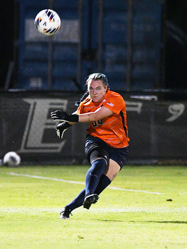 Jasmine Kessler. UTSA women's soccer lost to Santa Clara 1-0 on Thursday, Sept. 17, 2026, at Park West. - photo by Joe Alexander