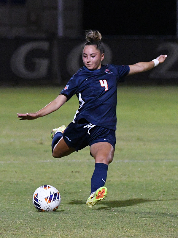 Leah Varela. UTSA women's soccer lost to Santa Clara 1-0 on Thursday, Sept. 17, 2026, at Park West. - photo by Joe Alexander