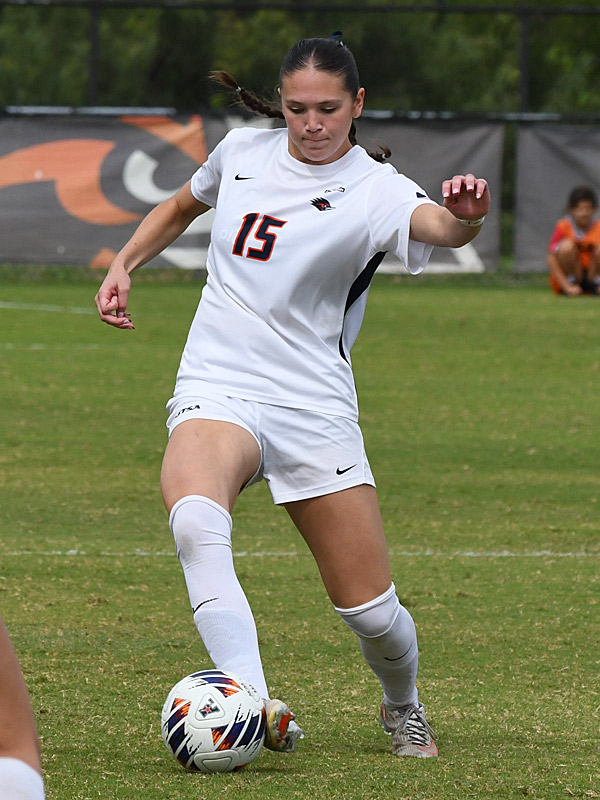 Isabel Peters. UTSA beat Temple 1-0 in American Conference women's soccer at Park West, Sunday, Oct. 25, 2026. - photo by Joe Alexander