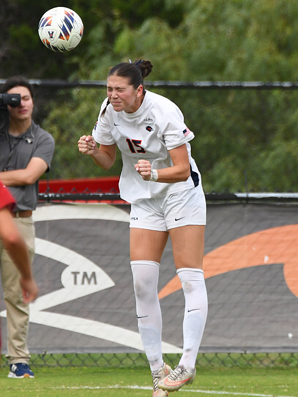 Isabel Peters. UTSA beat Temple 1-0 in American Conference women's soccer at Park West, Sunday, Oct. 25, 2026. - photo by Joe Alexander