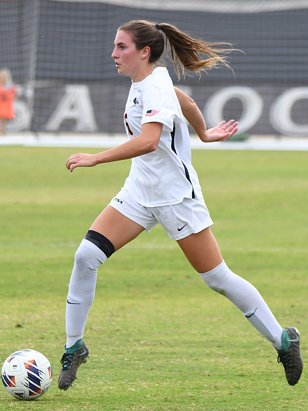 Kacey Grahmann. UTSA beat Temple 1-0 in American Conference women's soccer at Park West, Sunday, Oct. 25, 2026. - photo by Joe Alexander