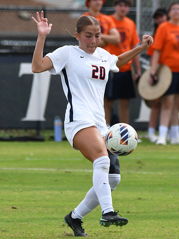 Sabrina Taber. UTSA beat Temple 1-0 in American Conference women's soccer at Park West, Sunday, Oct. 25, 2026. - photo by Joe Alexander