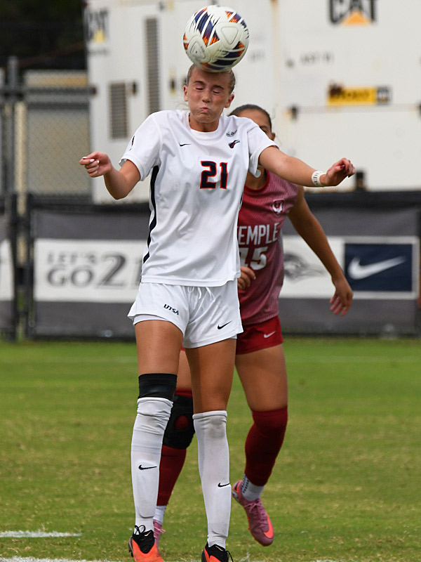 Caroline Pelkofski. UTSA beat Temple 1-0 in American Conference women's soccer at Park West, Sunday, Oct. 25, 2026. - photo by Joe Alexander
