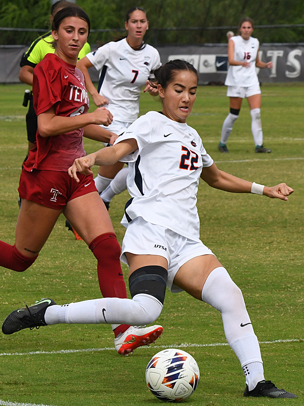 Olivia Christodoulides. UTSA beat Temple 1-0 in American Conference women's soccer at Park West, Sunday, Oct. 25, 2026. - photo by Joe Alexander