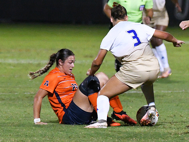 Brooklyn Bailey. UTSA women's soccer tied Tulsa 1-1 on Thursday, Oct. 15, 2026, at Park West. - photo by Joe Alexander