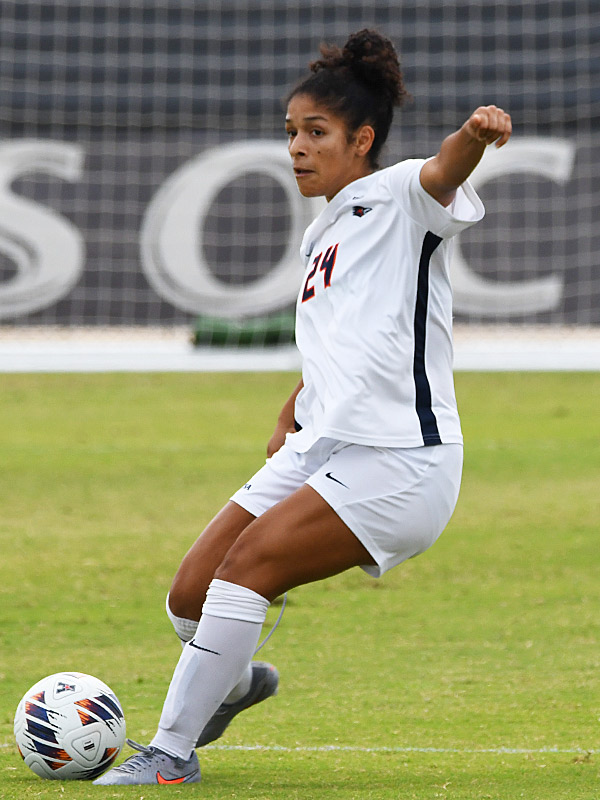 Aaliyaiah Durden. UTSA beat Temple 1-0 in American Conference women's soccer at Park West, Sunday, Oct. 25, 2026. - photo by Joe Alexander