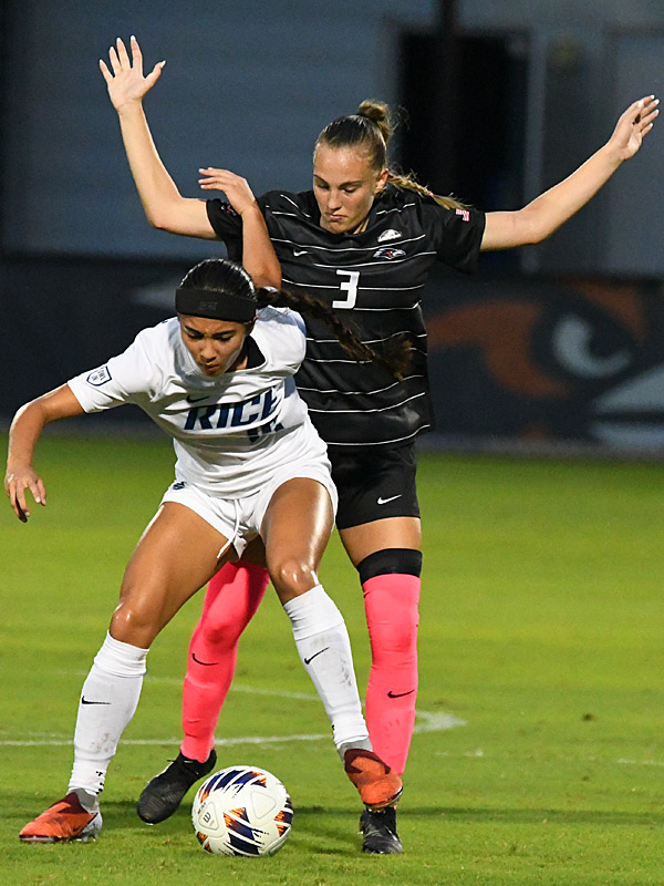 Bri Carrigan. UTSA women's soccer lost to Rice 3-0 on Friday, Oct. 2, 2026, at Park West in American Conference action. - photo by Joe Alexander