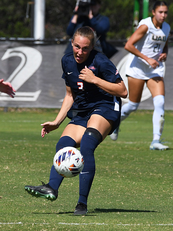 Bri Carrigan: UTSA women's soccer's 2-1 victory over UAB on Sunday, Oct. 11, 2026, at Park West. - photo by Joe Alexander