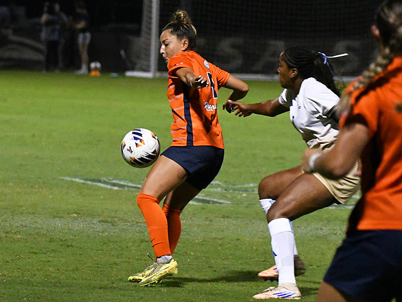 Leah Varela. UTSA women's soccer tied Tulsa 1-1 on Thursday, Oct. 15, 2026, at Park West. - photo by Joe Alexander