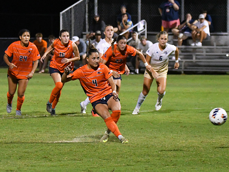 UTSA women's soccer tied Tulsa 1-1 on Leah Varela's penalty kick goal in the second half on Thursday, Oct. 15, 2026, at Park West. - photo by Joe Alexander