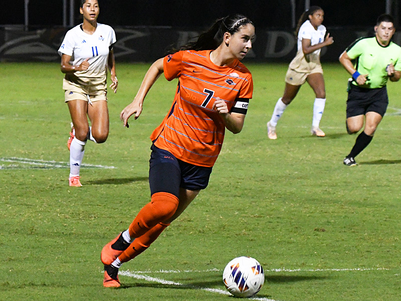 Ava Jackson. UTSA women's soccer tied Tulsa 1-1 on Thursday, Oct. 15, 2026, at Park West. - photo by Joe Alexander
