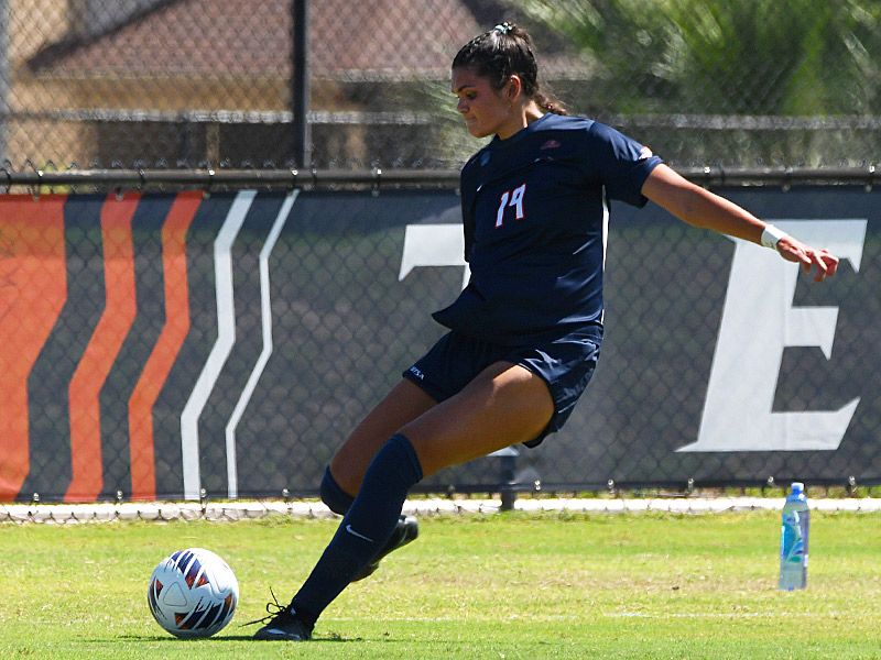 Sofia Peters scored the first goal in USTA women's soccer's 2-1 victory over UAB on Sunday at Park West. - photo by Joe Alexander